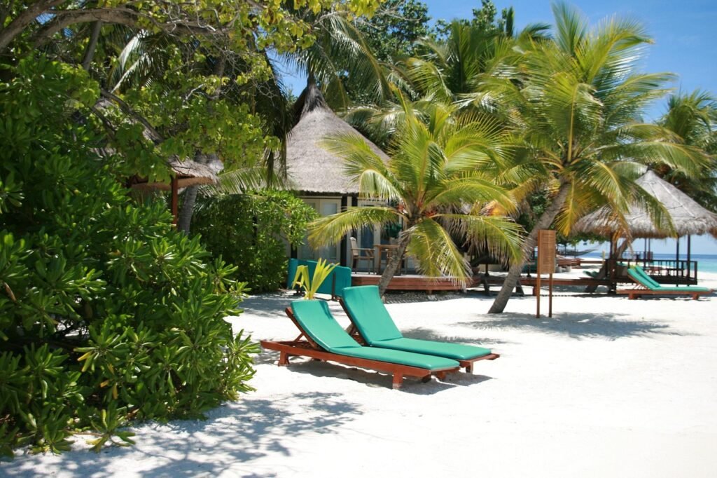 maldive islands 488030 1280